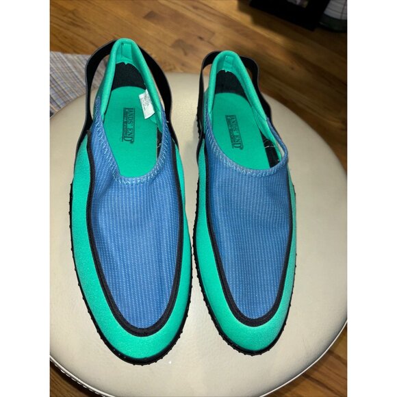 Land End   10 Size  Unisex  Water Shoe - Picture 1 of 5